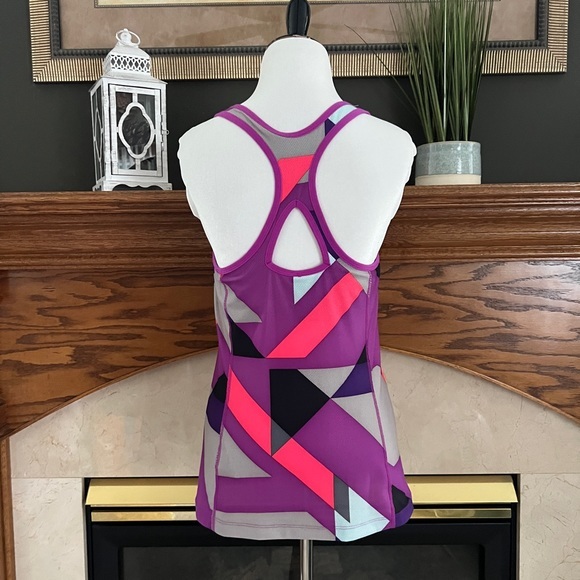Nike Dri-Fit Geometric Racerback Activewear Tank Top Sz. L - Picture 4 of 10